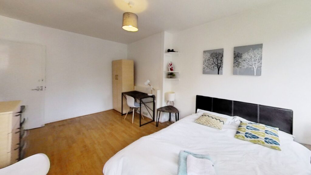 Lakeland-Estate-London-Bedroom-1(3)